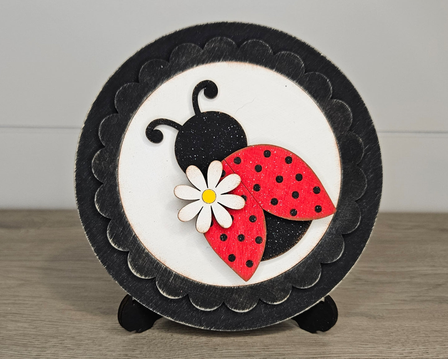 Lady Bug Round | #4941