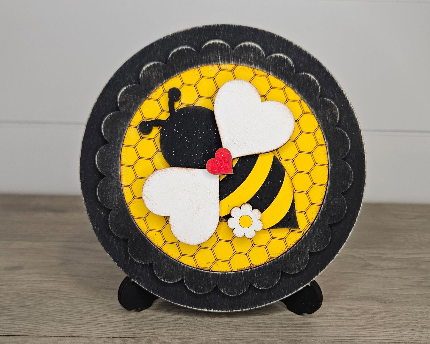 Bee Round | #4947