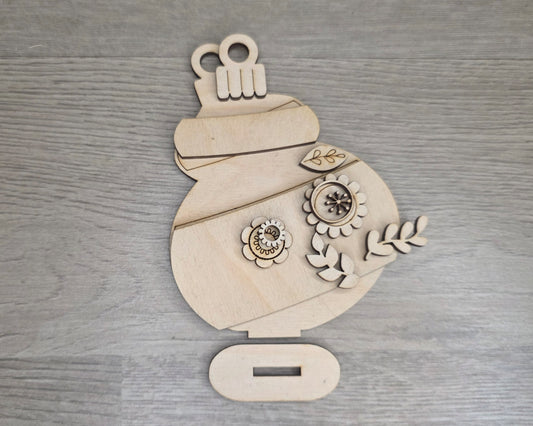 Christmas Ornament Shelf Sitter | #5337